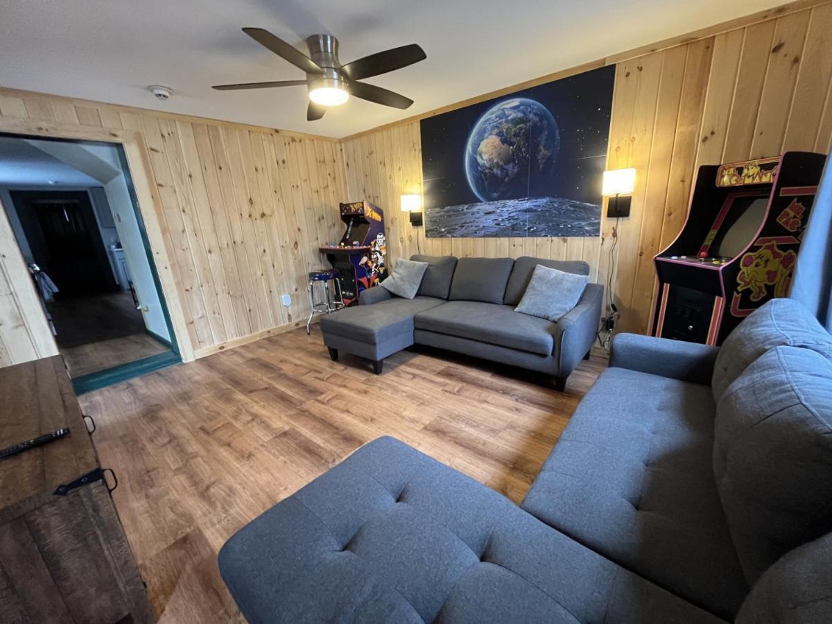 2 Bed Berkshire Getaway Minutes To Jiminy Peak Ski Hancock Kültér fotó