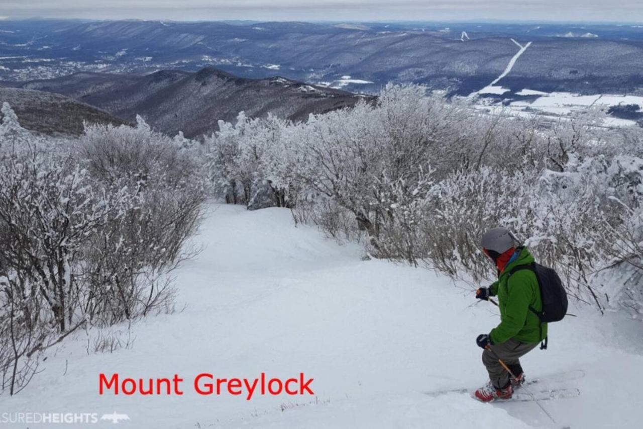 2 Bed Berkshire Getaway Minutes To Jiminy Peak Ski Hancock Kültér fotó