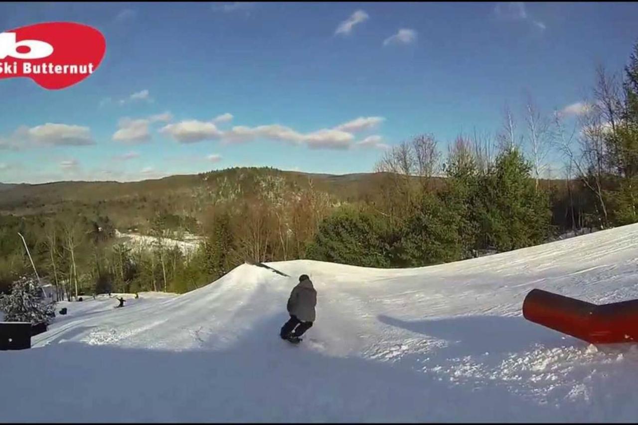 2 Bed Berkshire Getaway Minutes To Jiminy Peak Ski Hancock Kültér fotó