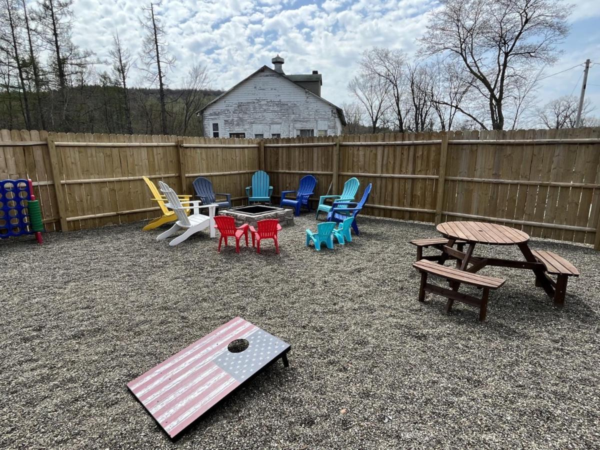 2 Bed Berkshire Getaway Minutes To Jiminy Peak Ski Hancock Kültér fotó